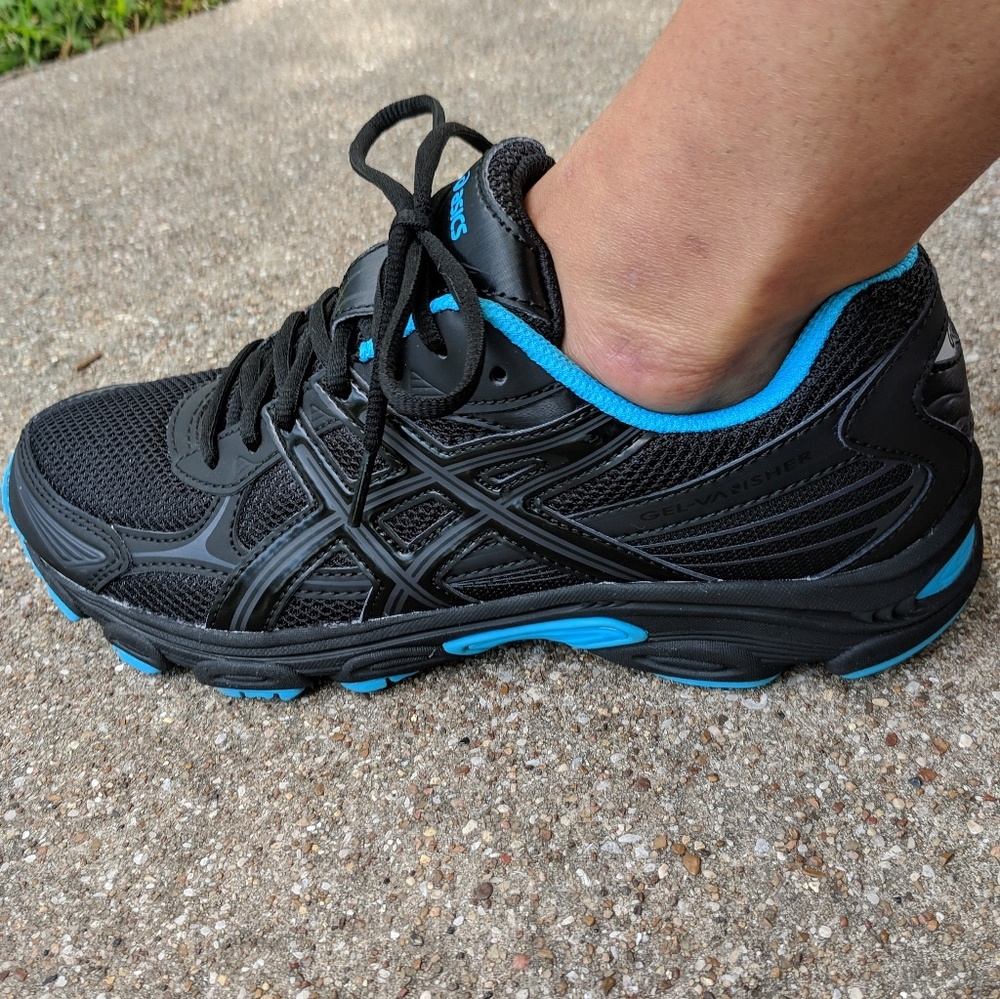 New Asics Gel